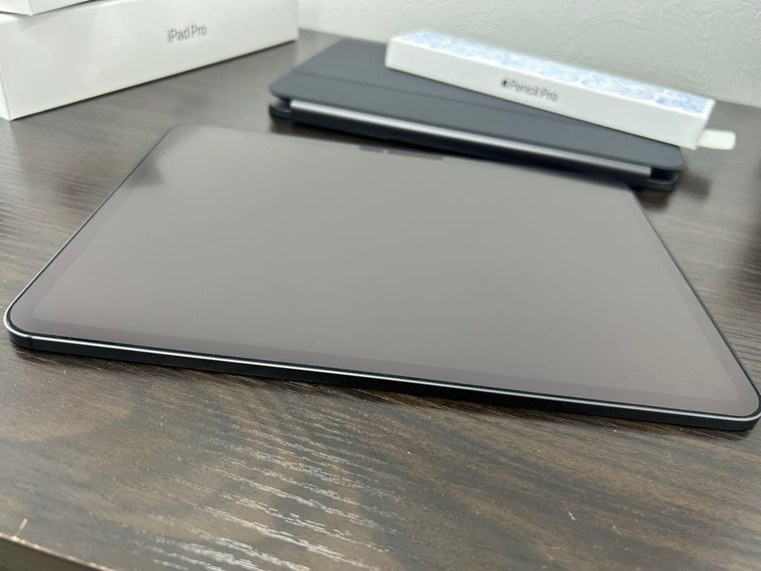 iPad Pro(M4)本体とMagic Keyboardセット