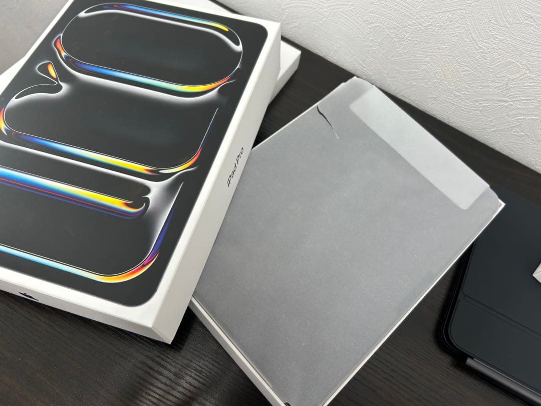 iPad Pro(M4)本体とMagic Keyboardセット