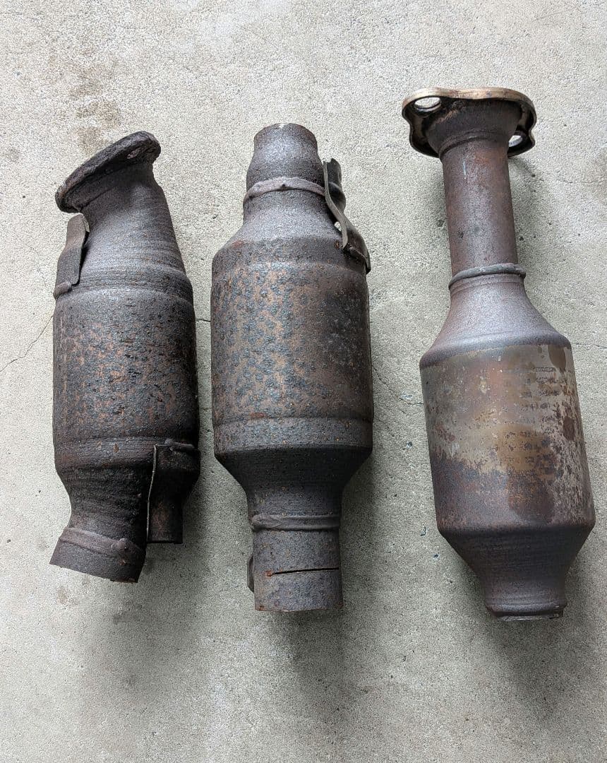 触媒（キャタライザー）3個まとめ売り　素材用