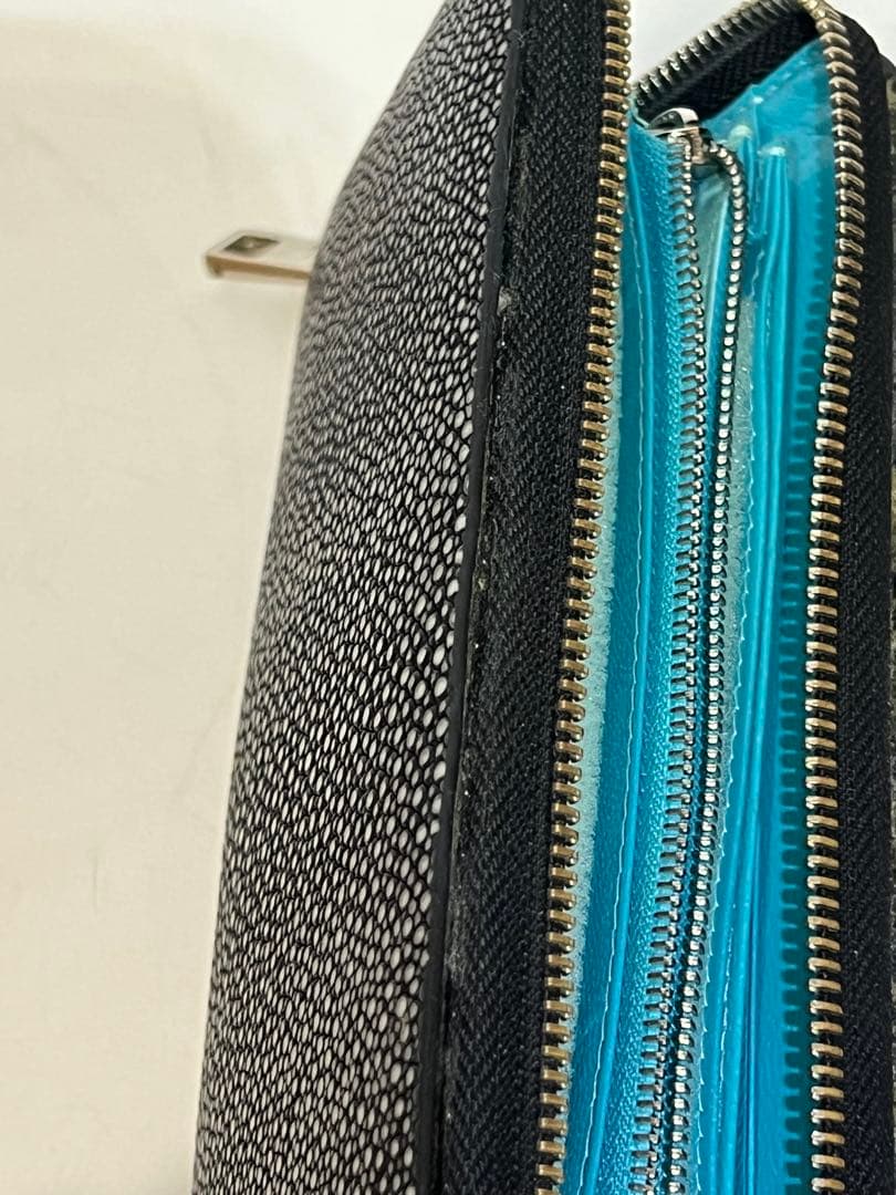 PRECIOUS PRESTIGE/長財布/黒/ガルーシャ エイ革