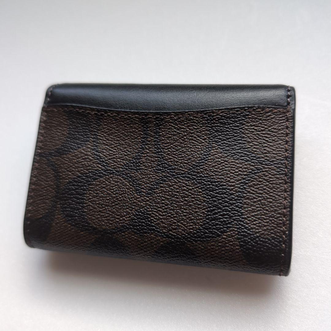 新品✨️正規品✨️【COACH】 シグネチャー　名刺入れ　　期間限定!!