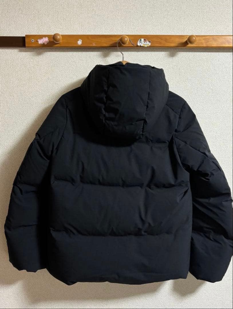 最終値下げ！ユニクロ UNIQLO 黒 シームレスダウンパーカー