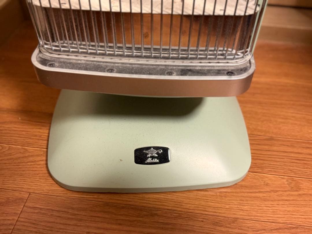 お値下げ❤️2022年製　AIC 遠赤グラファイトヒーター