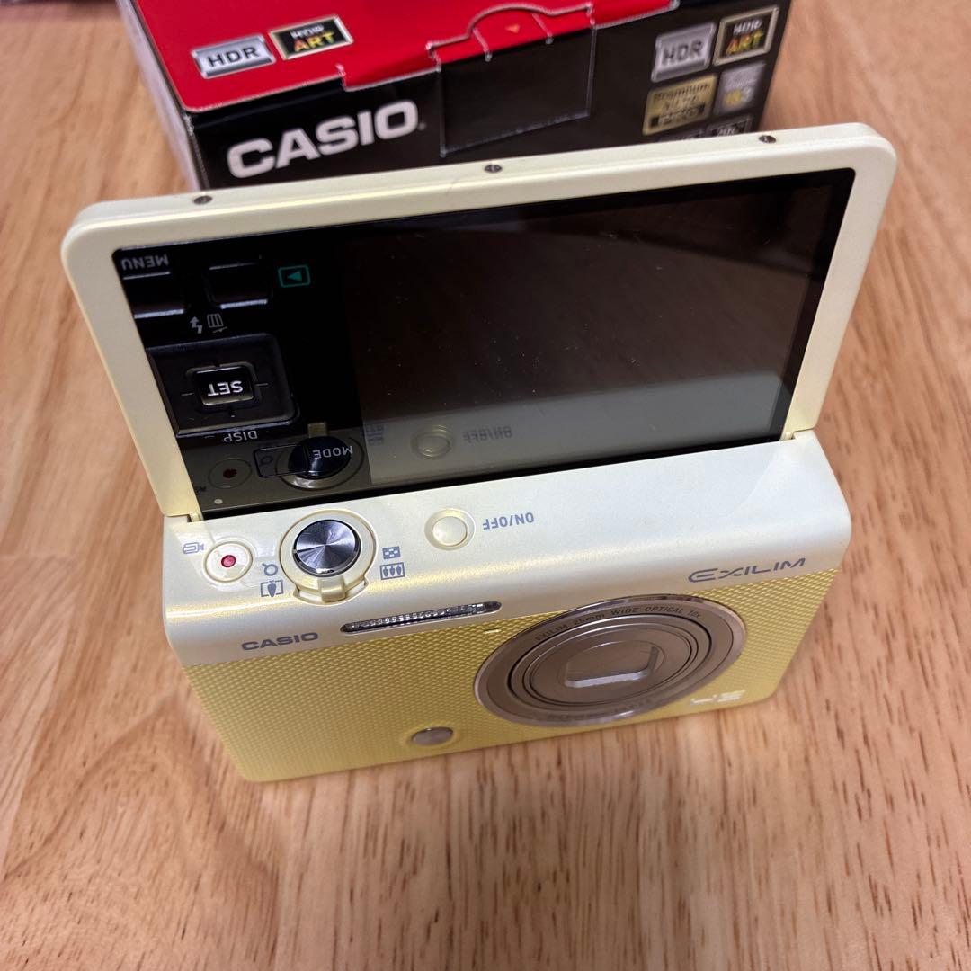 デジタルカメラ CASIO HIGH SPEED EXILIM EX-ZR70