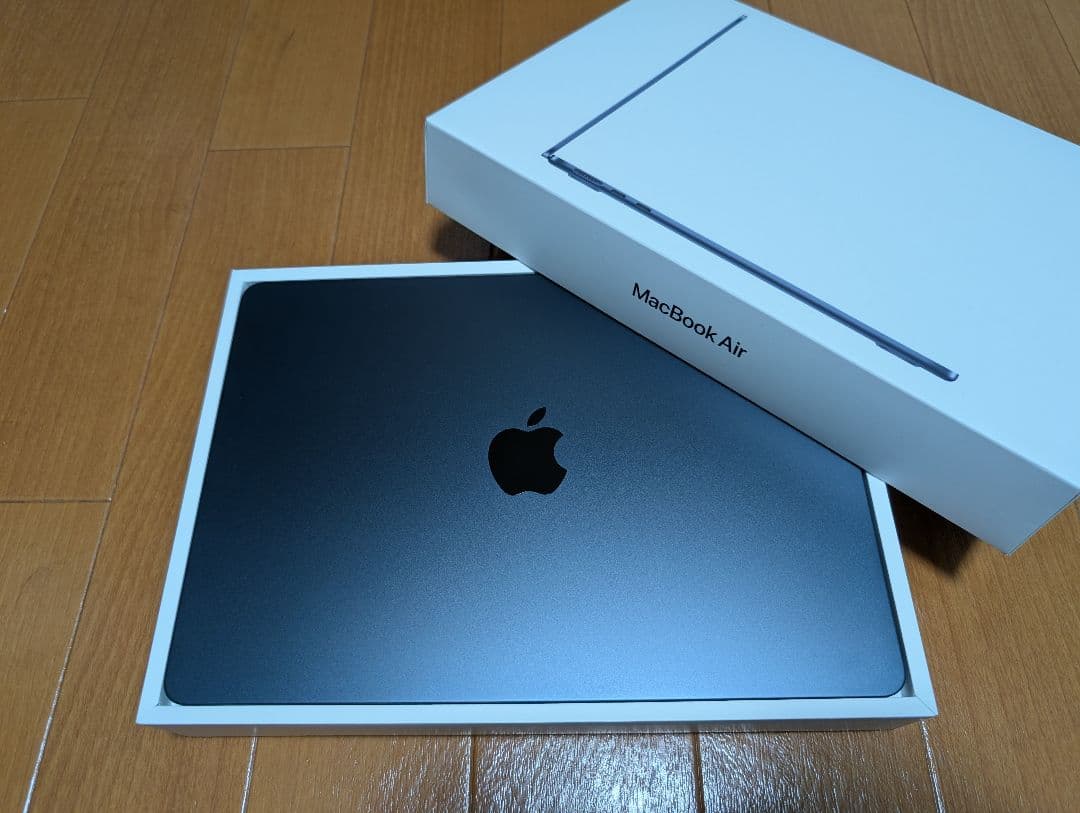 MacBook Air M2（16GB/512GB/バッテリー最大容量99%）