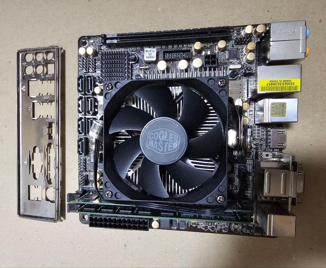 ASRock FM2A85X-ITX+AMD A10-6700+16GBメモリ