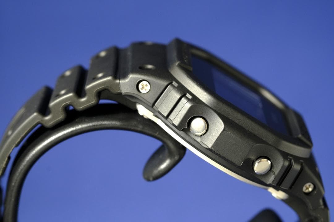 【美品】G-SHOCK DW-5600BB オールブラック／箱有り (152)