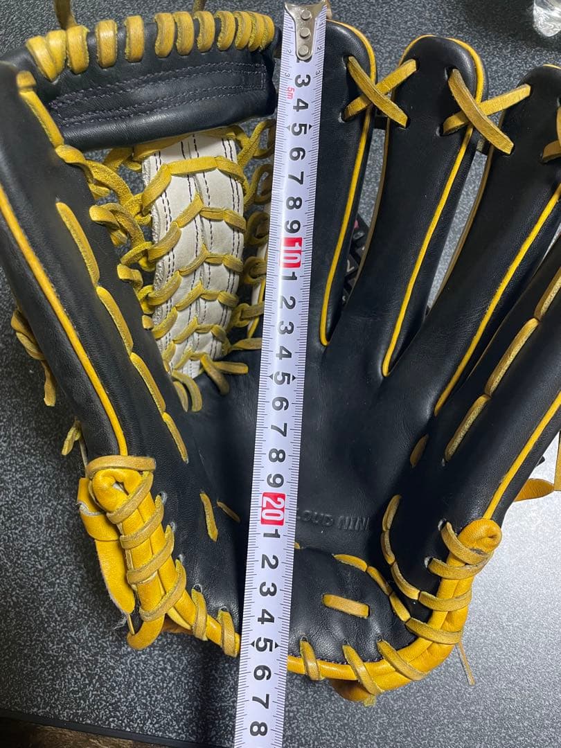 軟式外野用グローブ　オンクラウドナイン