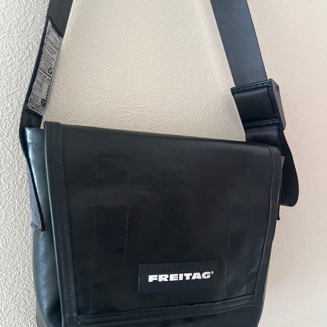 freitag フライターグ F11 オールブラック メッセンジャーバッグ