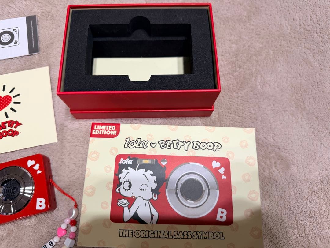 ベティーブープ　デジカメ LOLA 平野紫耀