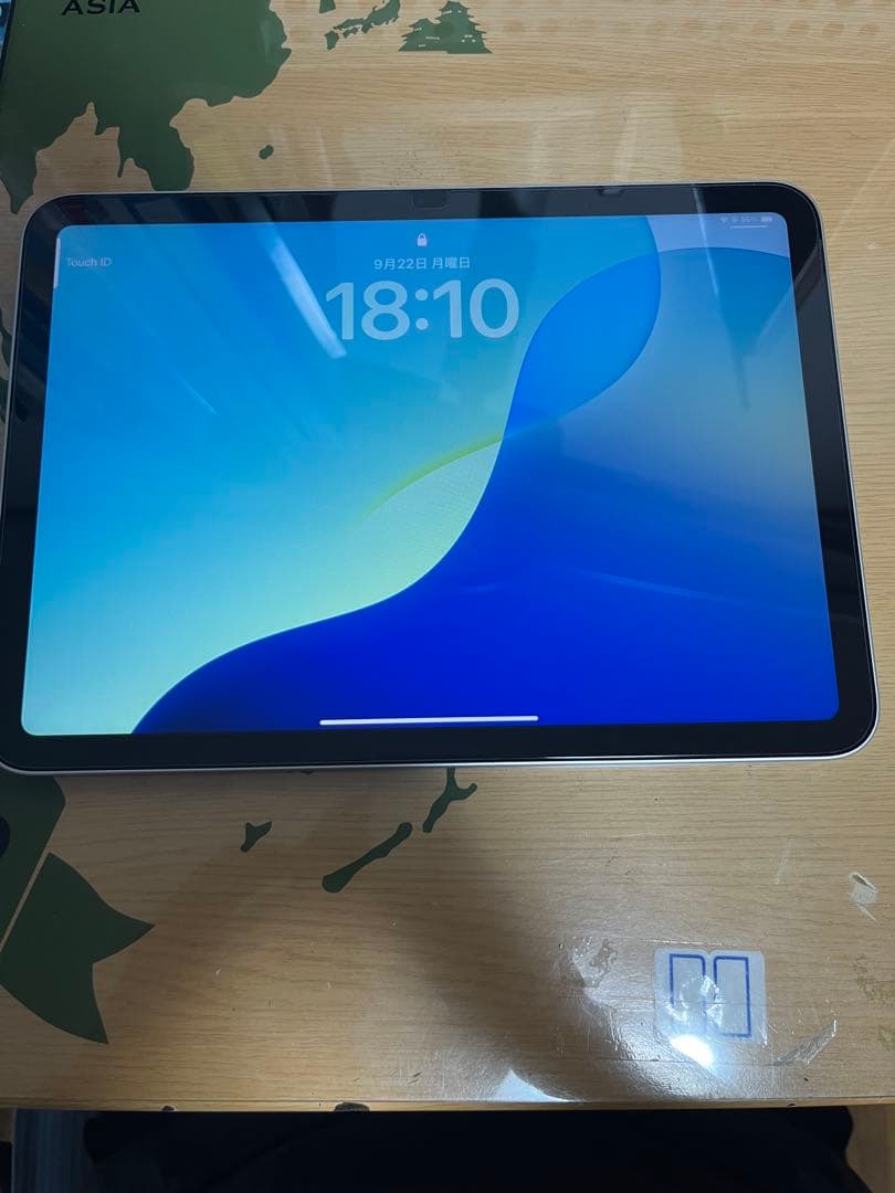 ipad 第11世代 A16 128GB シルバー カバー フィルム付き