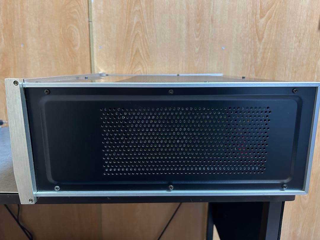 アキュフェーズE-202 プリメイン アンプ