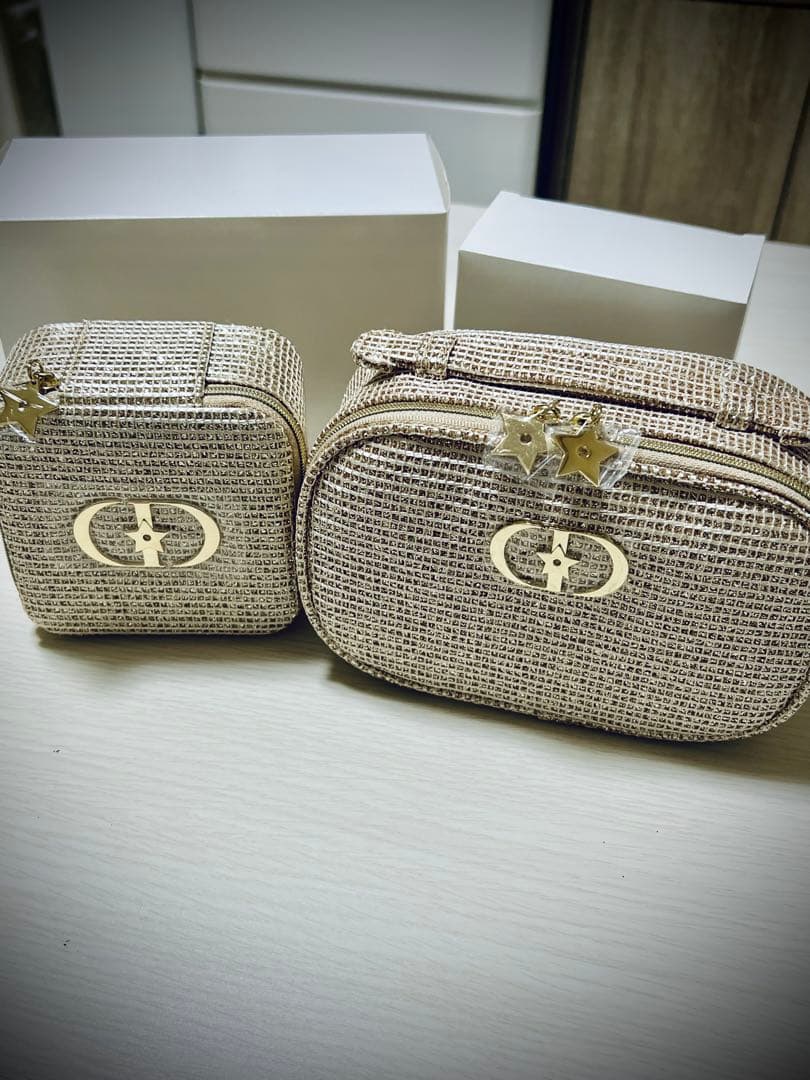 Dior ディオールホリデー2025ノベルティ未使用ジュエリーケース＋ポーチ