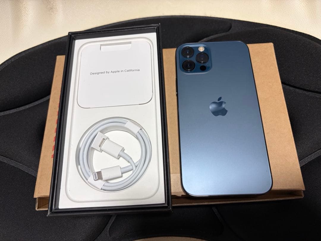 レ*イ様 美品　Apple iPhone 12 Pro パシフィックブルー 25