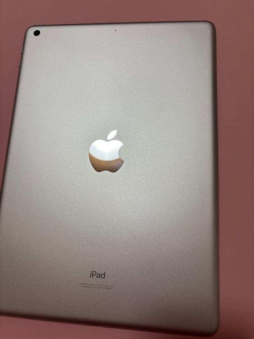 iPad (第9世代) 64GB Wi-Fi 本体