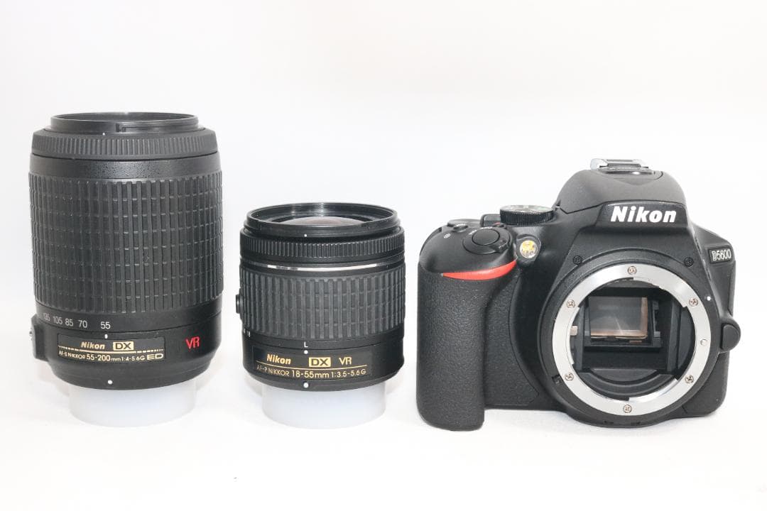 シリーズ最新⭐望遠レンズセット⭐バック付き！⭐Nikon D5600 ⭐