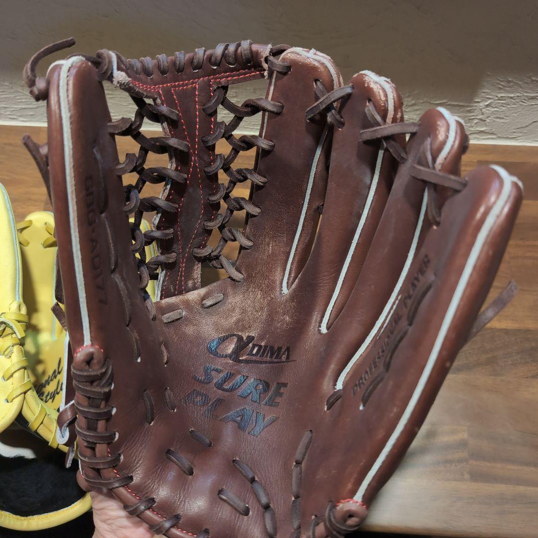 ASICS イエローグローブ & E.T. ブラウングローブ