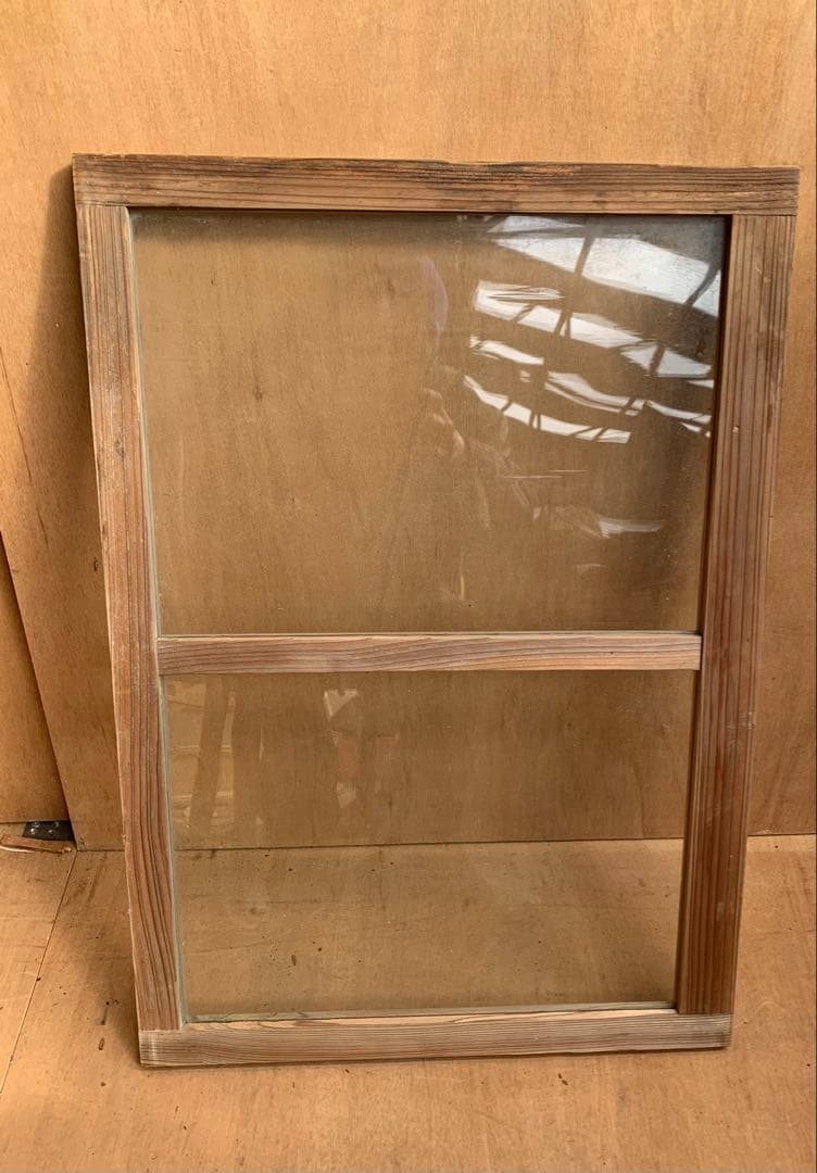 ジジハル　戦前古い木枠ゆらゆらガラス戸2分割　てんぽ建具古家具仕切り古民家