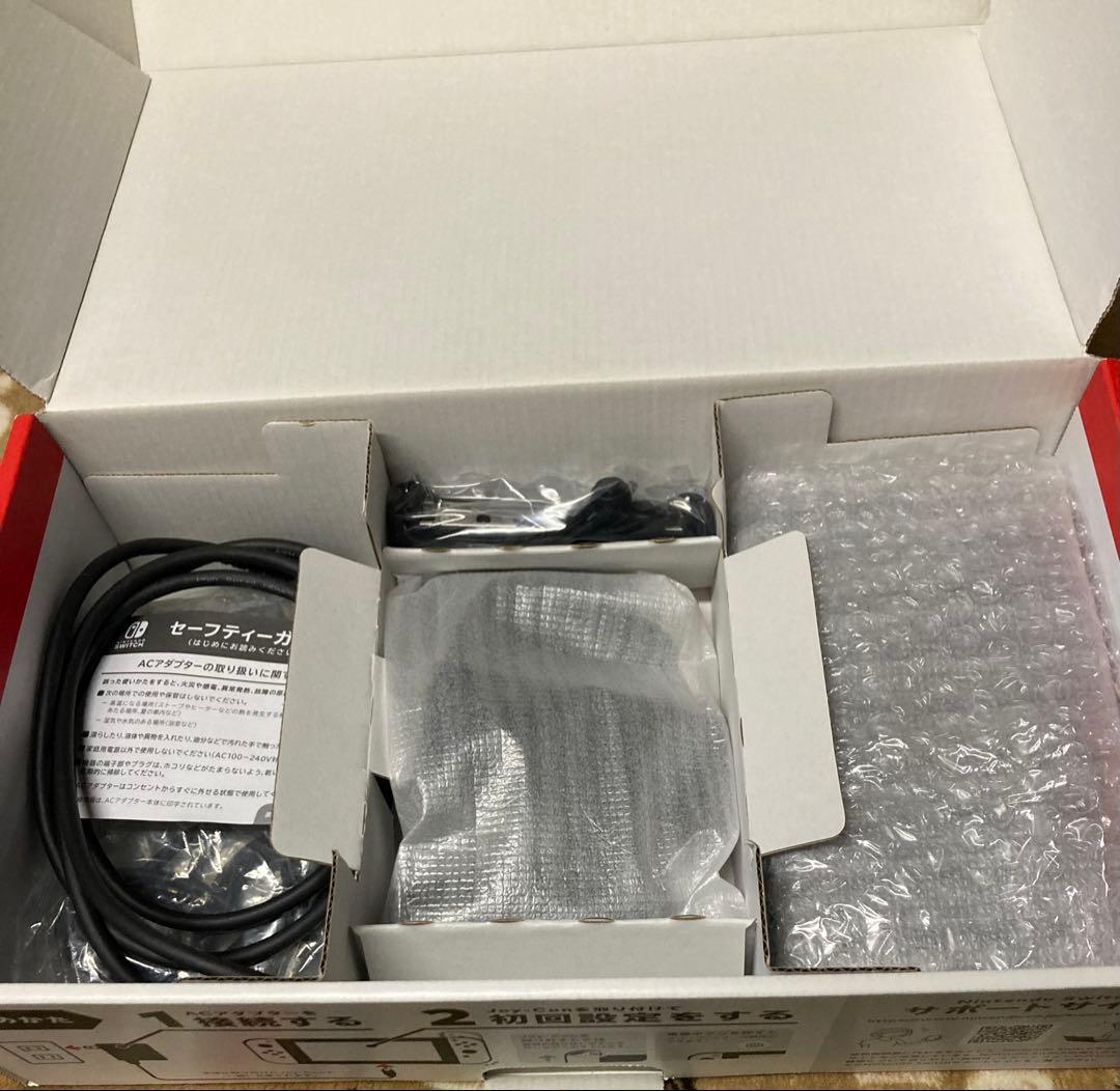 Nintendo Switch 本体 赤/青 Joy-Con付き　sdカード付き