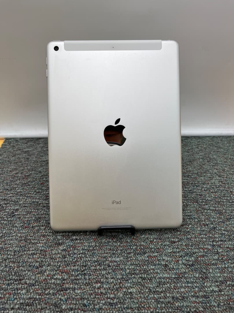 iPad5　第5世代　Wi-Fi+Cellularモデル　simフリー　f857