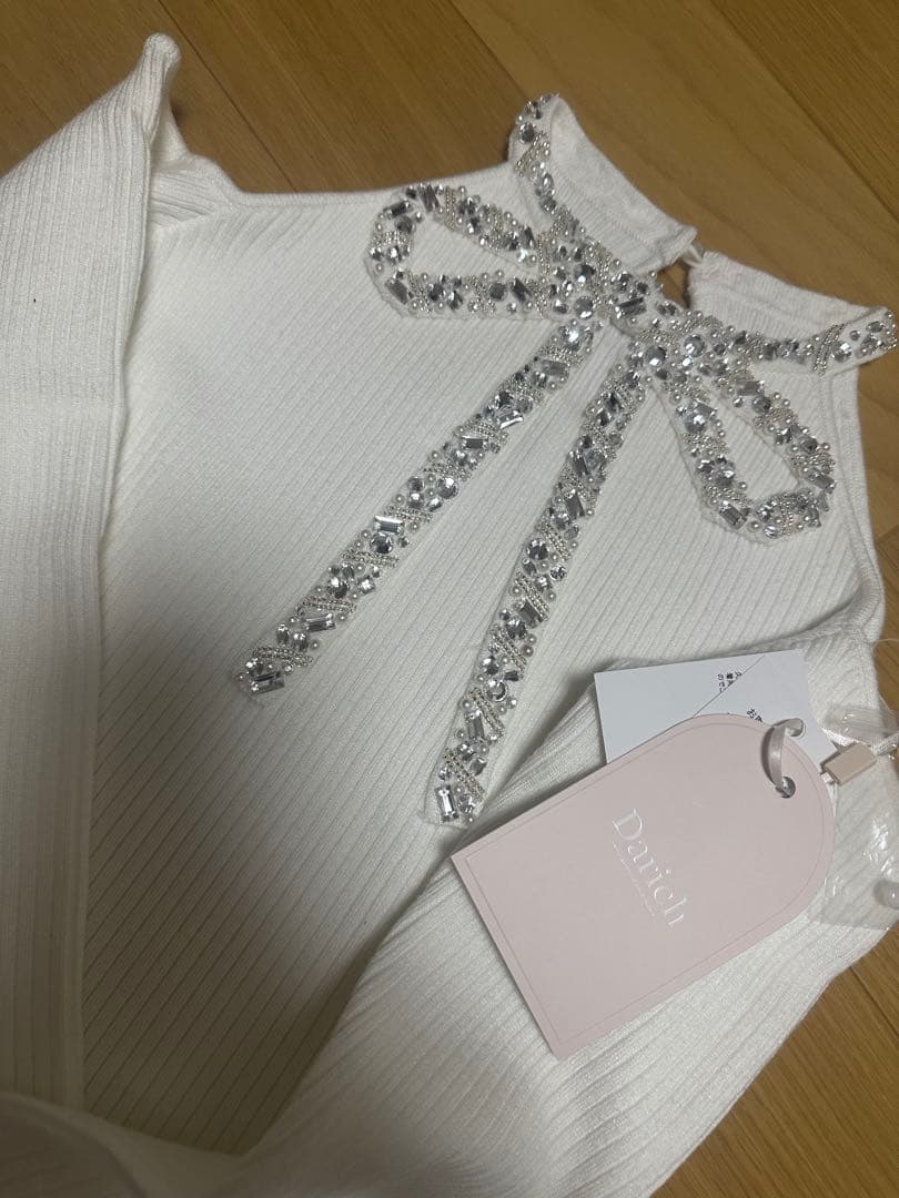 Darich リボンビジューアメスリニットトップス 白 新品未使用