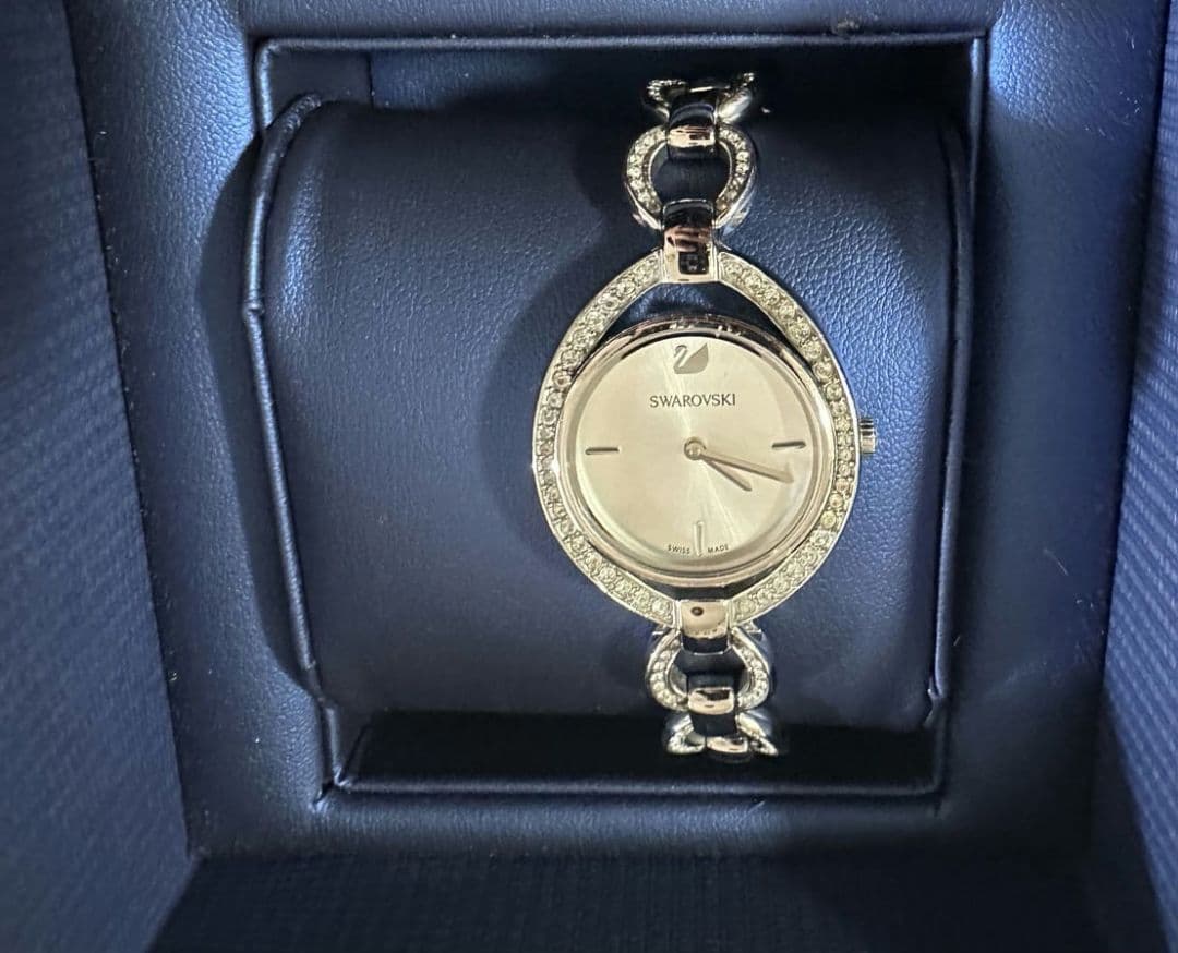 Swarovskiスワロフスキーの腕時計