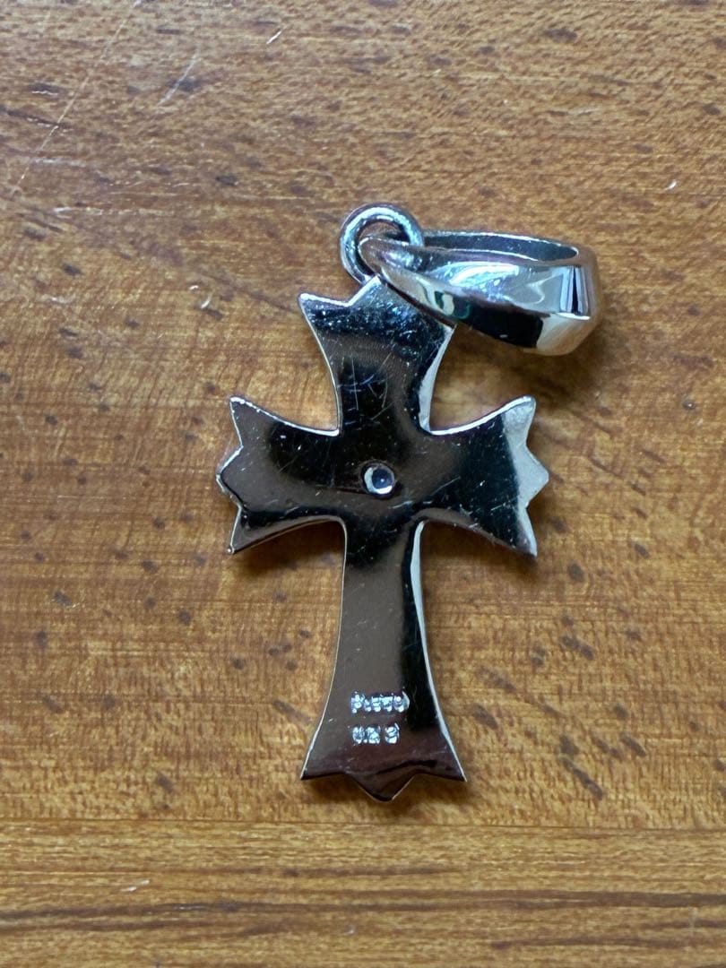 プラチナクロスペンダントトップ専用です