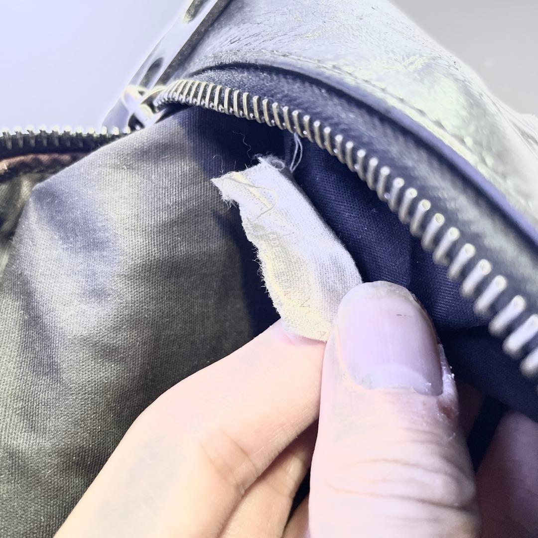 【美品】ボッテガヴェネタ　ボディバッグ　イントレチャート　ブラック