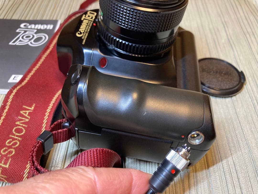 完動美品Canon T-90セット　フィルム一眼レフの最高峰