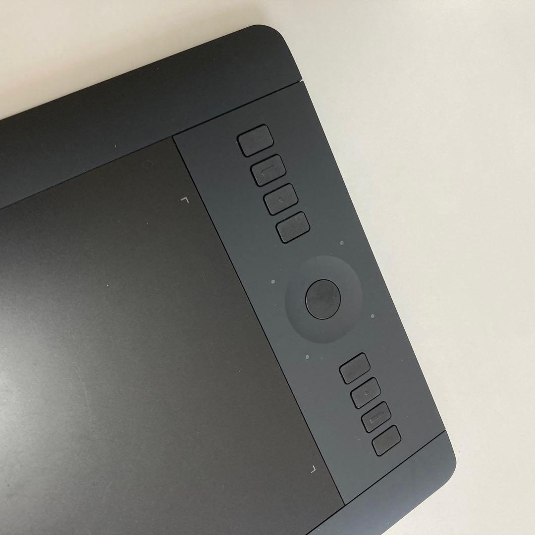 【箱なし】Wacom Intuos Pro PTH-651