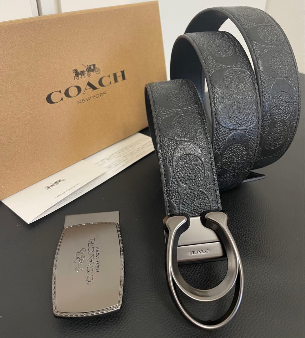 新品coachコーチレザーリバーシブルフリーサイズベルトギフト箱付き