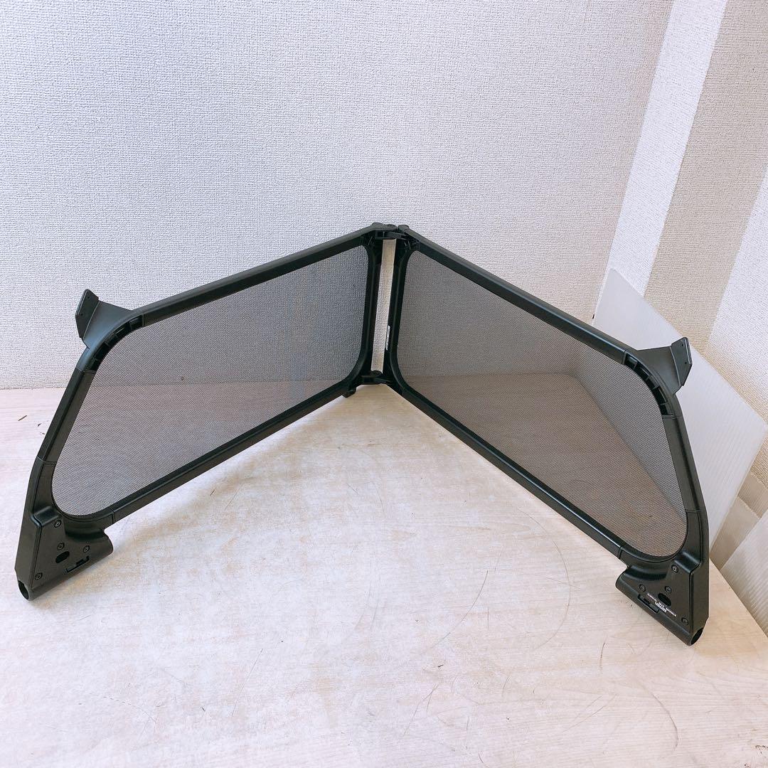 フェラーリ ウィンドディフレクター カー用品 ケース付 中古品