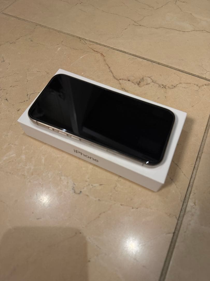 【大幅値下げ】Apple iPhone 15 Pro チタニウム 本体