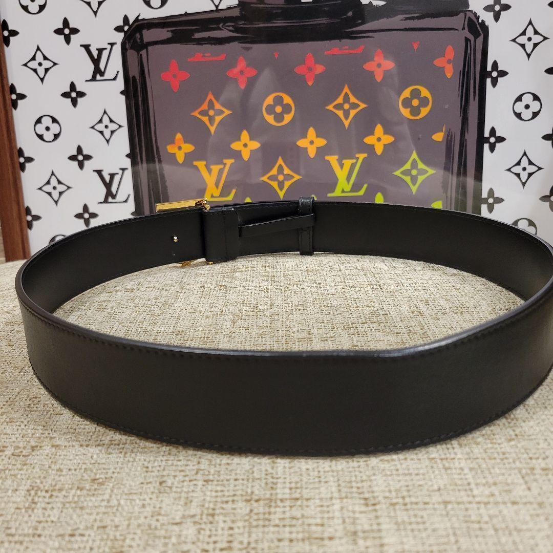 BURBERRY　ゴールド×ブラック　かっこいい　ベルト　スーツ　パンツ