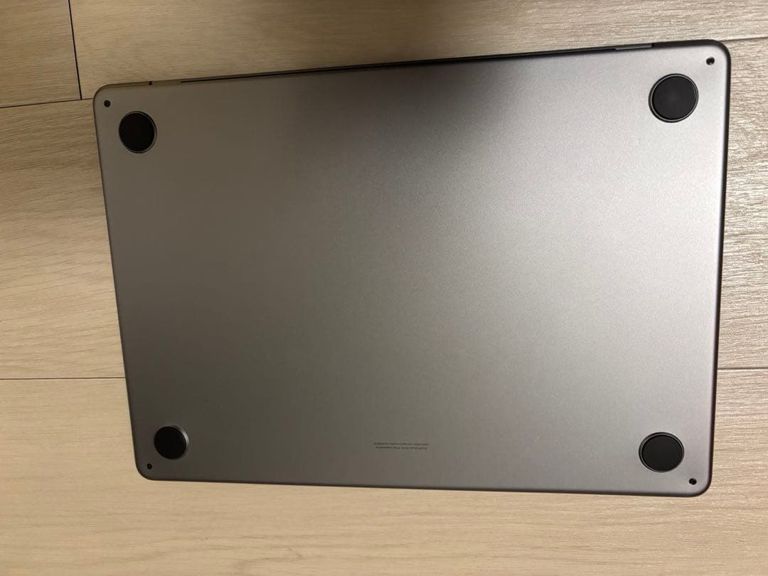 MacBook Air 13インチ M2 16GB 512GB スペースグレイ