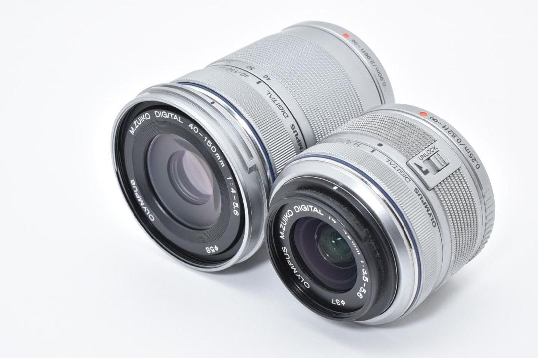 美品 OM SYSTEM PEN E-P7 ダブルズームキットショット数606回