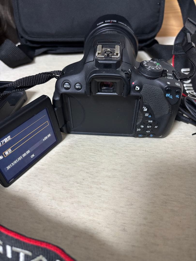 Canon EOS Kiss X7i デジタル一眼レフカメラ