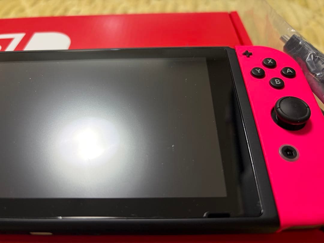 ほぼ未使用　Nintendo Switch ピンク・パープル 本体