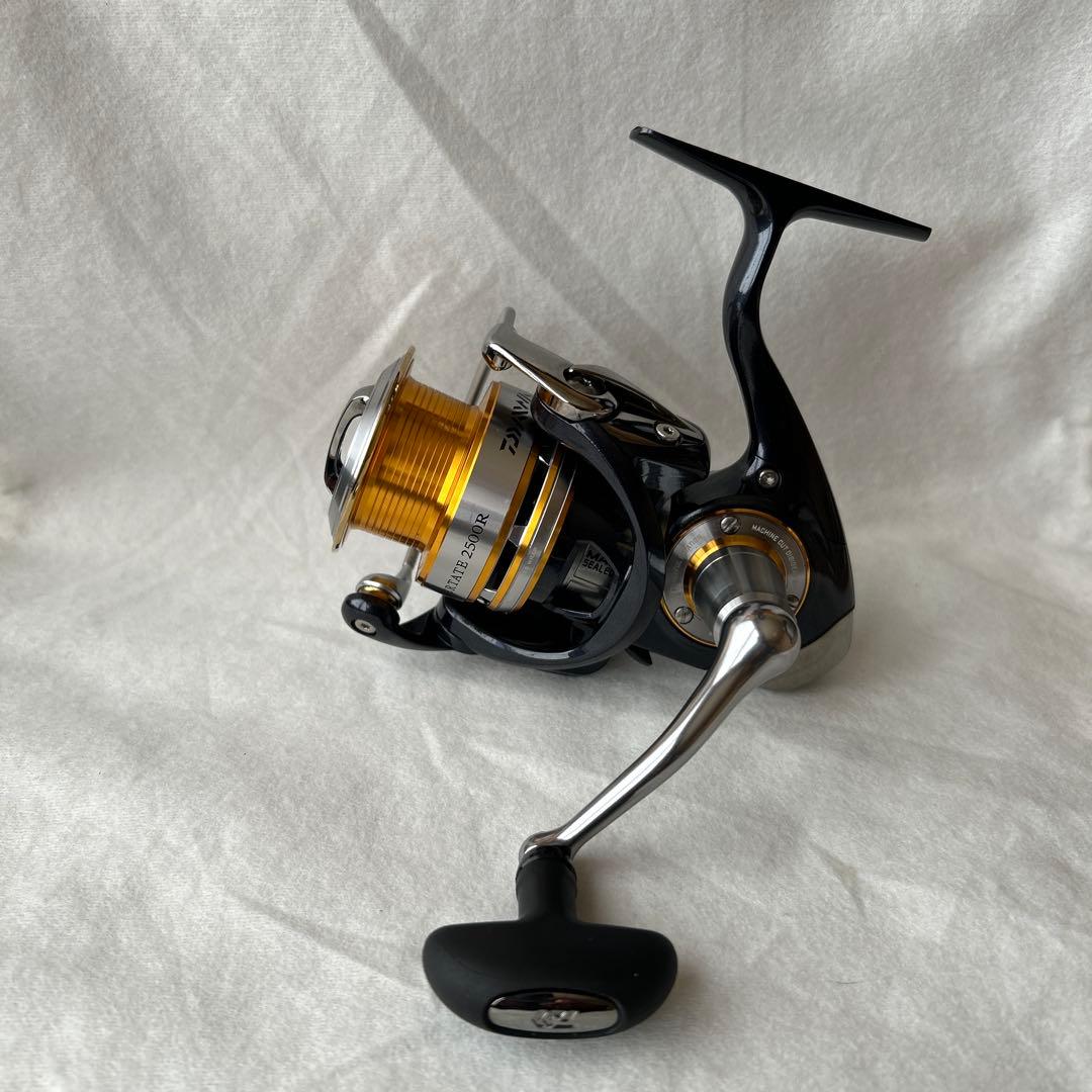 Daiwa 10セルテート2500R