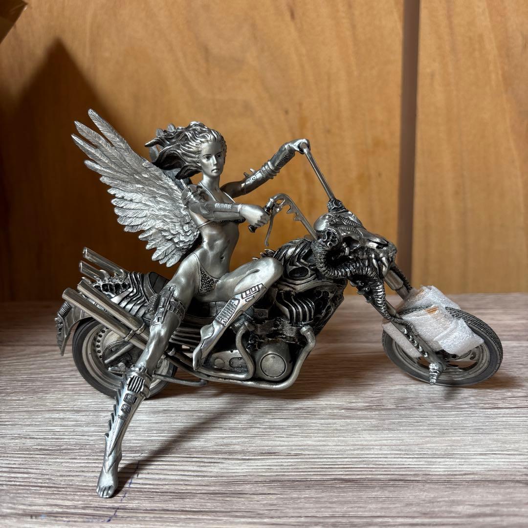 金属製　バイク　天使　フィギュア　模型　ピューター