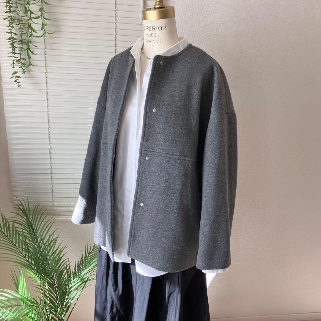【美品】スーパー140ビーバーノーカラーショートコート 36 グレー