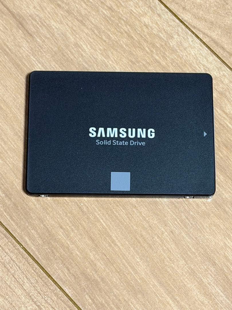 Samsung 860 EVO 500GB 内蔵型SSD 中古①