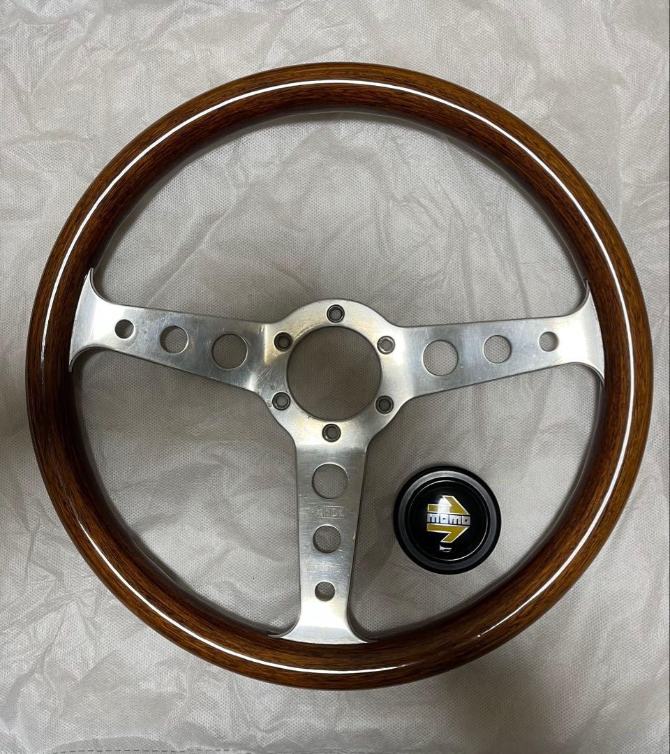 Momo Super Indy ステアリングホイール