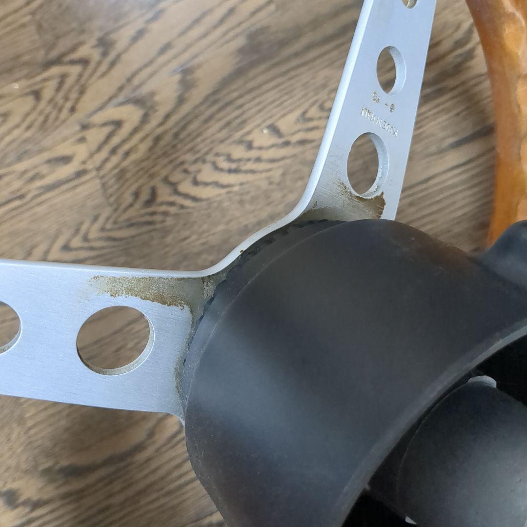 ジャンク MOMO ウッド ステアリング ハンドル レストアベース ボス付