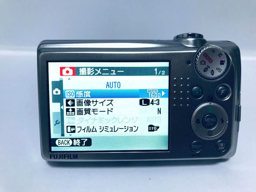 【値下げ歓迎・美品】 FUJIFILM FinePix F70 EXR シルバー