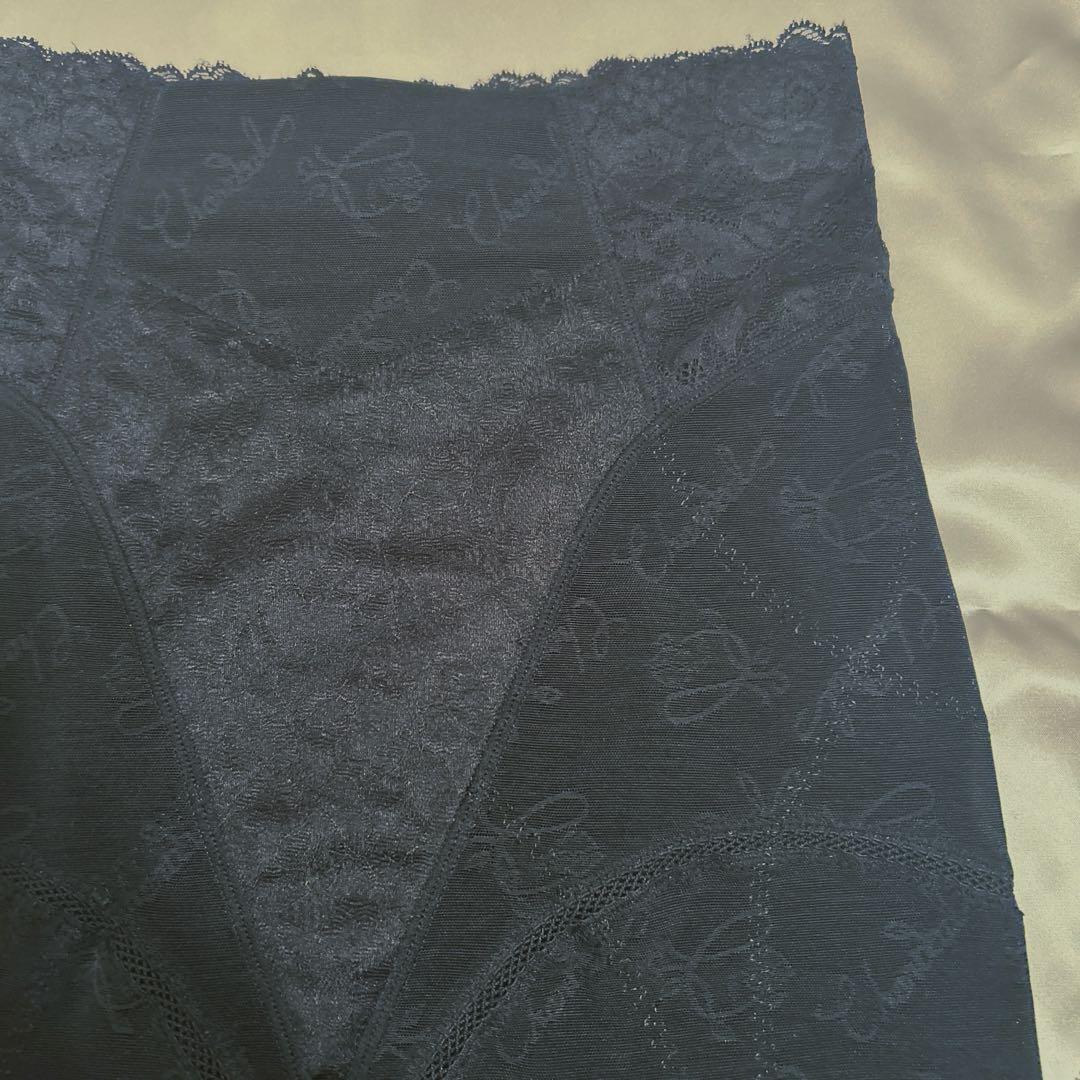 補正下着シャンデール ハイエレガント　フルロングガードル 70