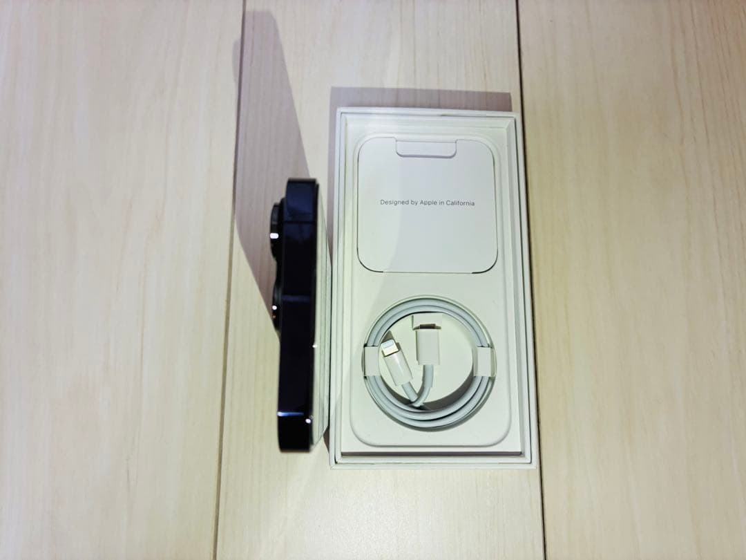 【極美品】iPhone 14 Pro ディープパープル 本体