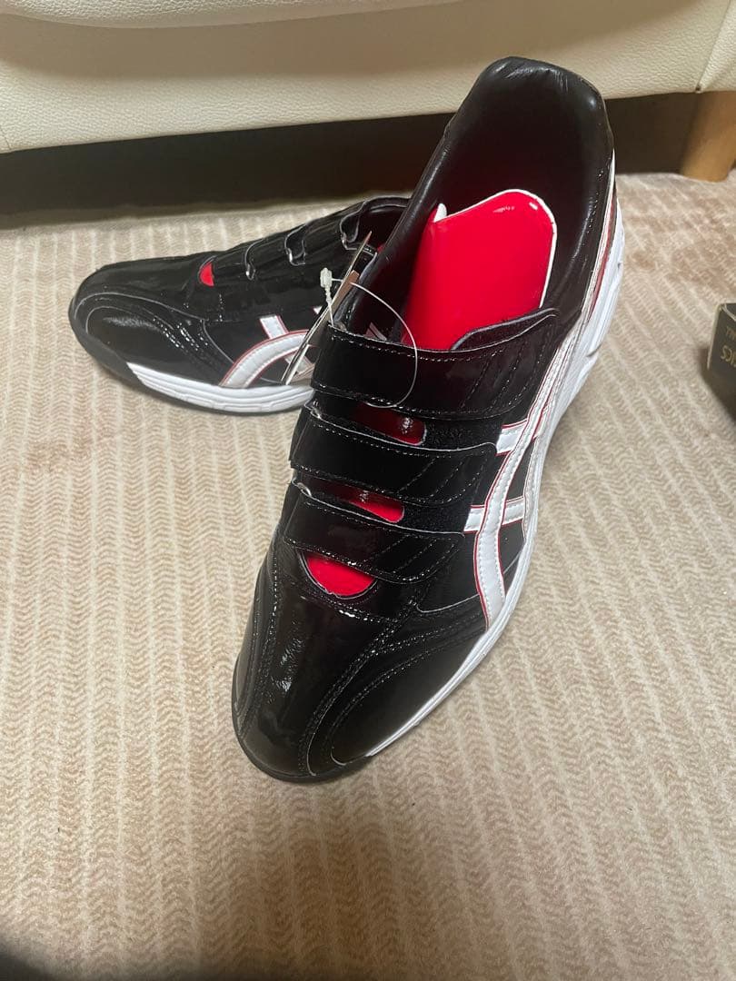 アシックス　野球用トレーニングシューズ