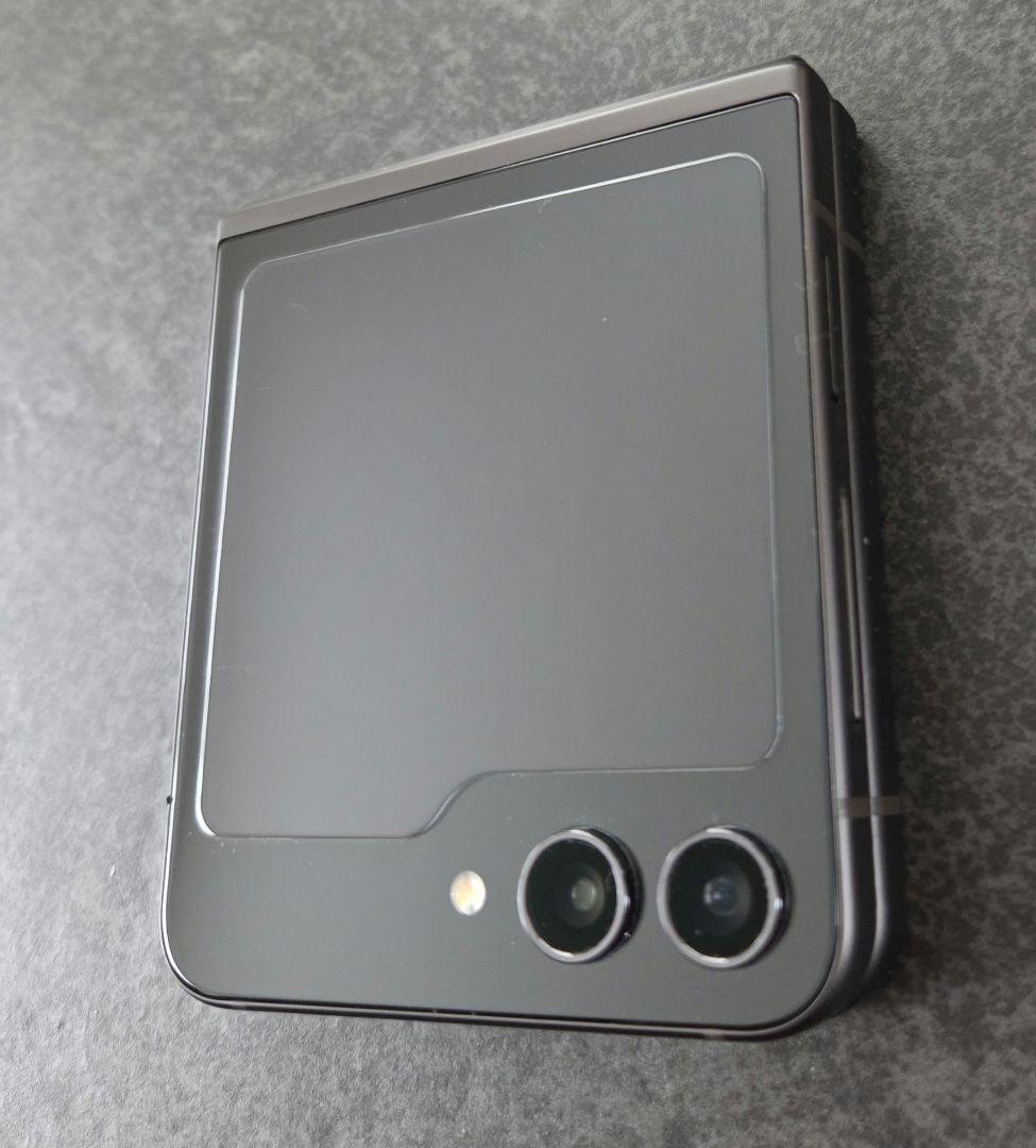 Galaxy Z Flip5 国内版 オンライン限定色グレー 512GB