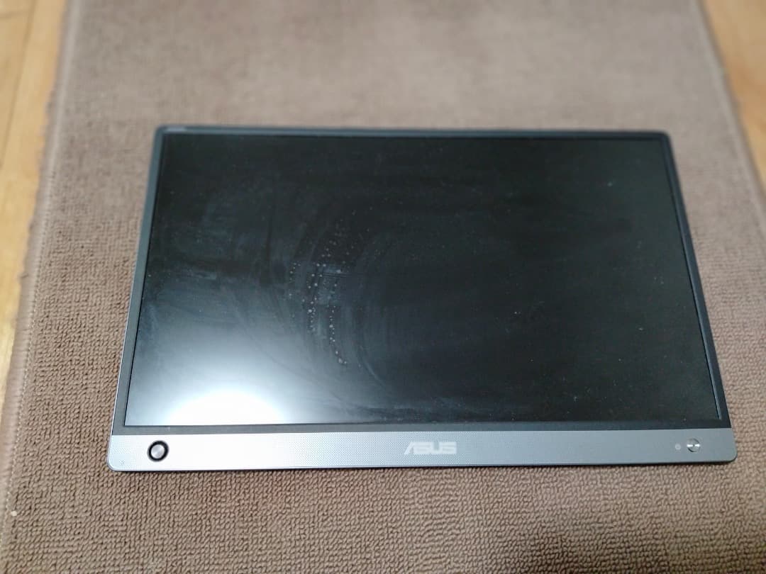 訳あり　画面に傷あり　ASUS MB16AH 　15.6型